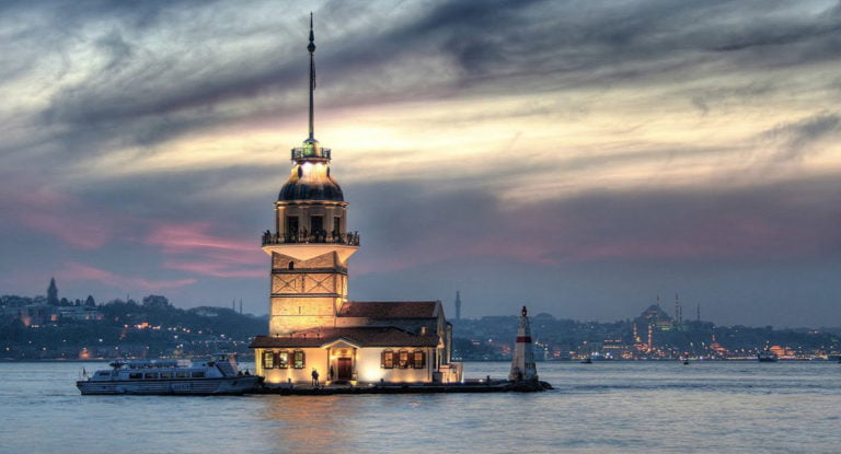 Стамбул. Девичья башня.